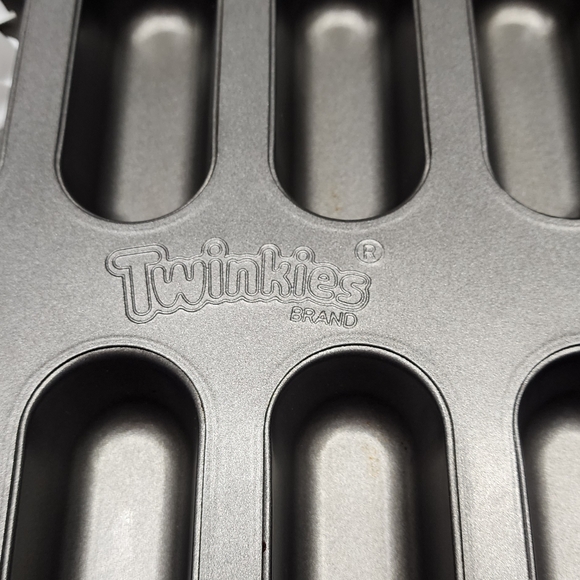 Hostess Twinkies Bake Set - Picture 3 of 8